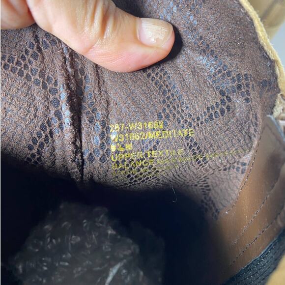 White Mountain faux suede tan high boots riding boot look size 9.5 M - Picture 10 of 11